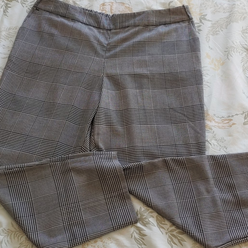 Worthington cropped pants